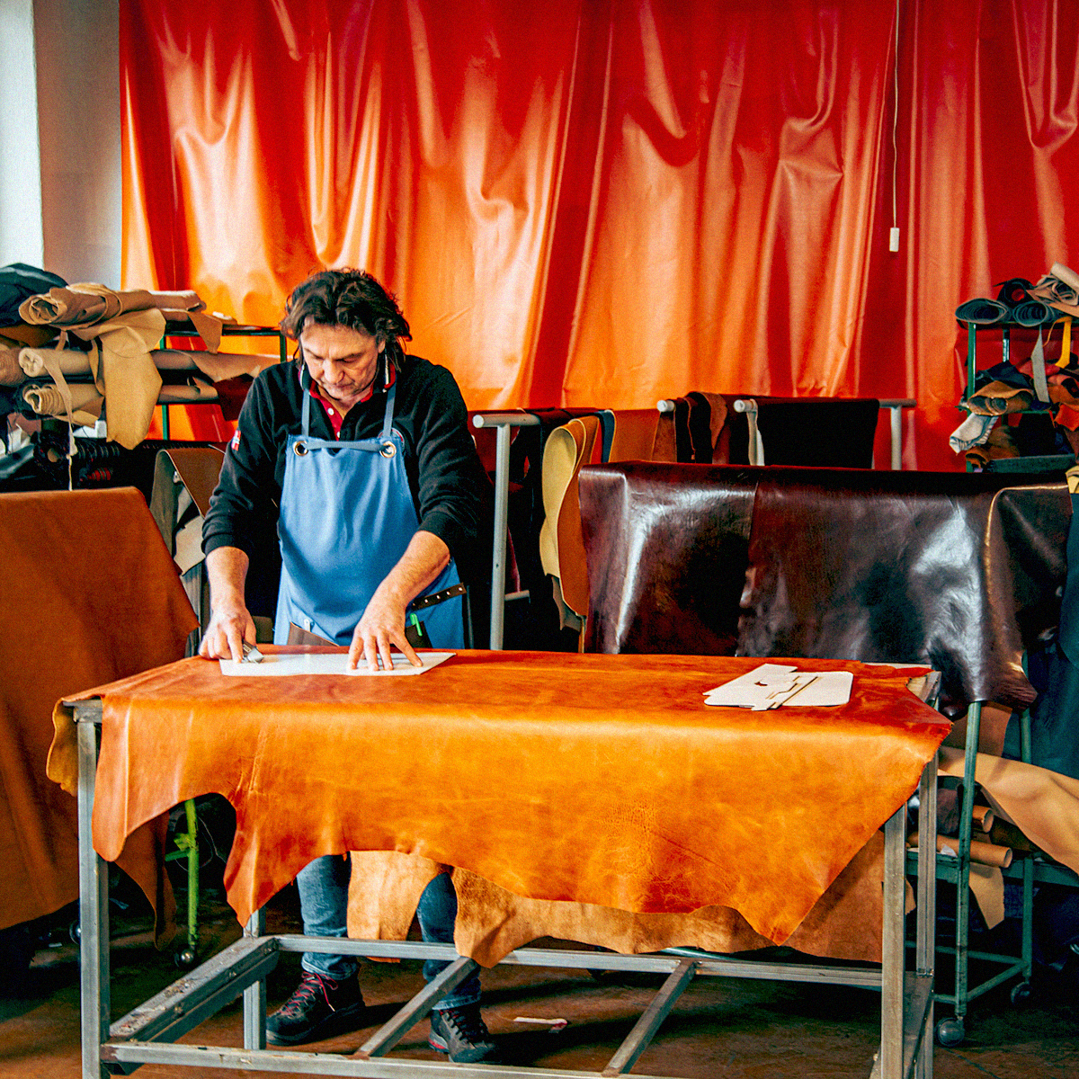 annie claire - bags made by hand - european factory - italian leather